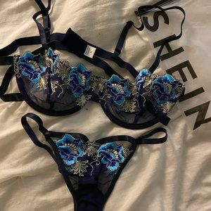 Never worn Shein bra set